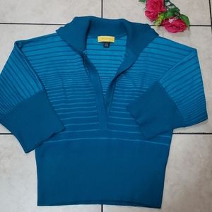 ST. JOHN Beautiful Sweater in Blue